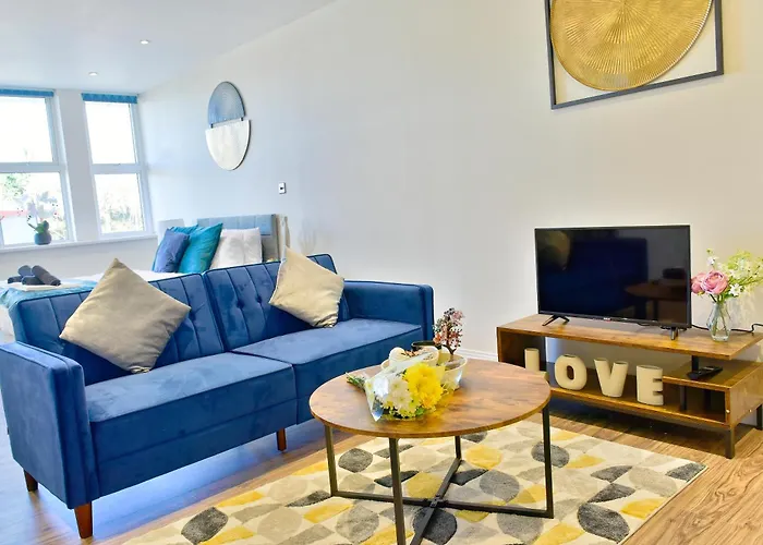 Stunning Apartment Near Citycentre & Oracle