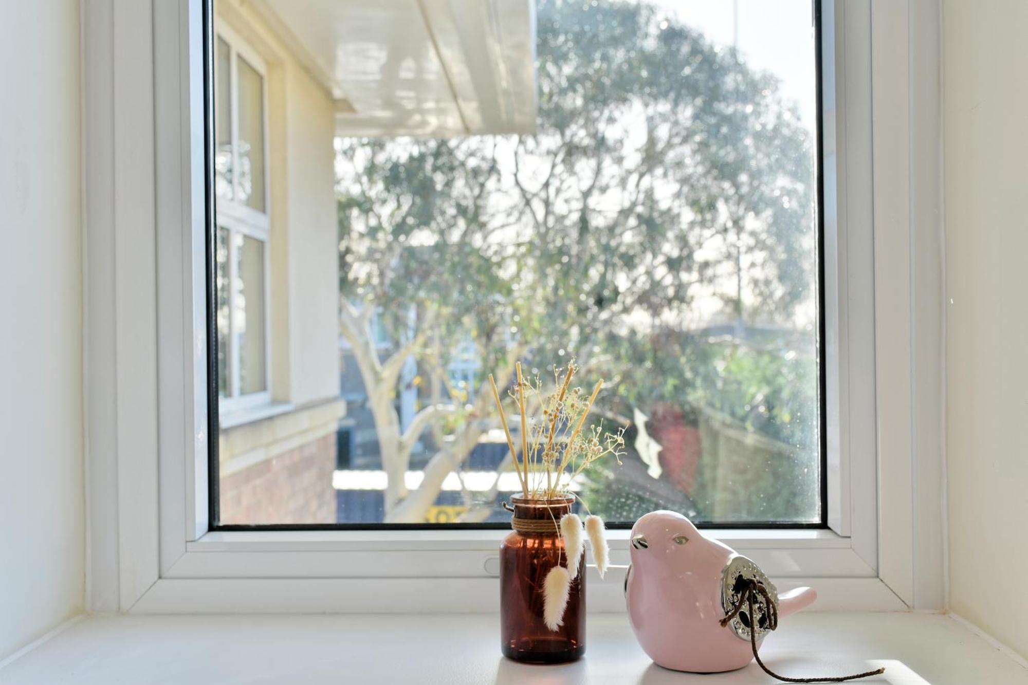 Stunning Near Citycentre & Oracle Apartment Reading